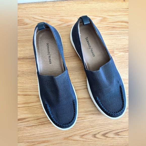 Donald J Pliner Cory Elastic Knit Platform Slip On Sneakers in Navy - Picture 2 of 5